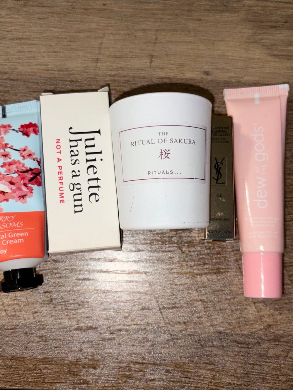 Skincare/Makeup Sampler Set